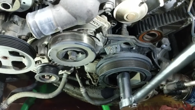 Toyota 4.7 Timing Belt Water Pump Replacement