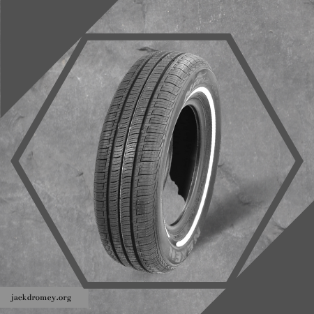 235/75R15-109S tire